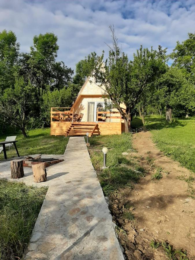 Cabana din livada Pucioasa Bagian luar foto