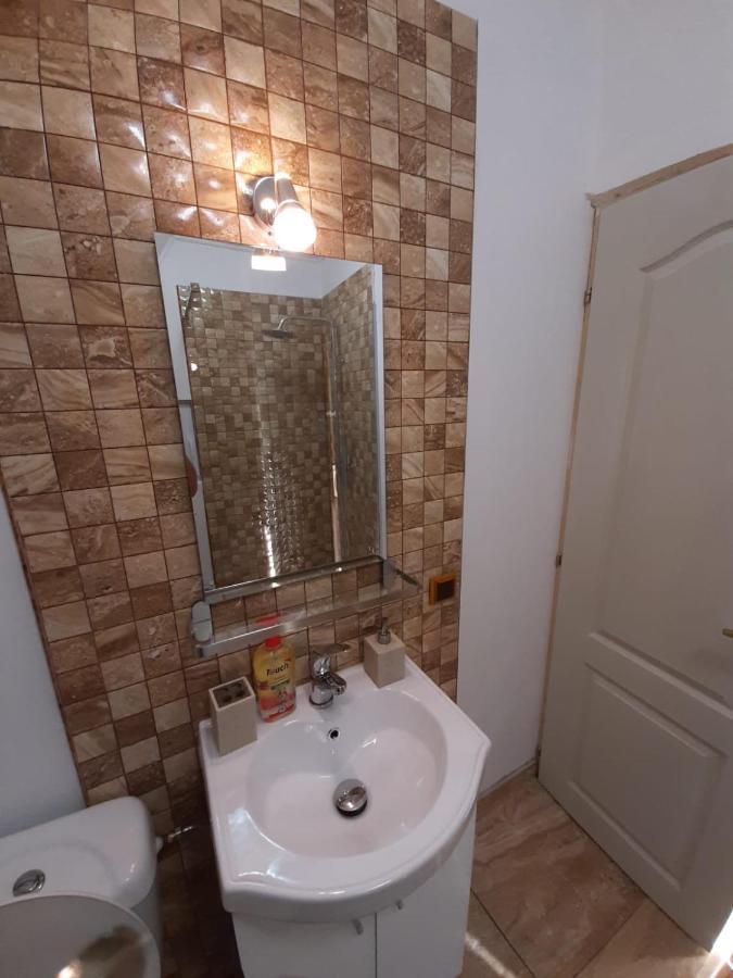 Cabana din livada Pucioasa Bagian luar foto