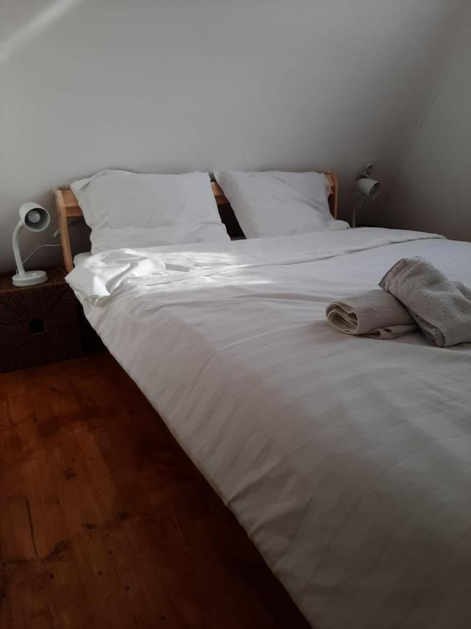 Cabana din livada Pucioasa Bagian luar foto