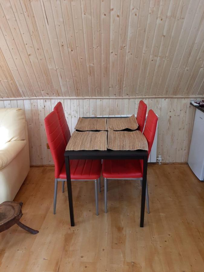 Cabana din livada Pucioasa Bagian luar foto