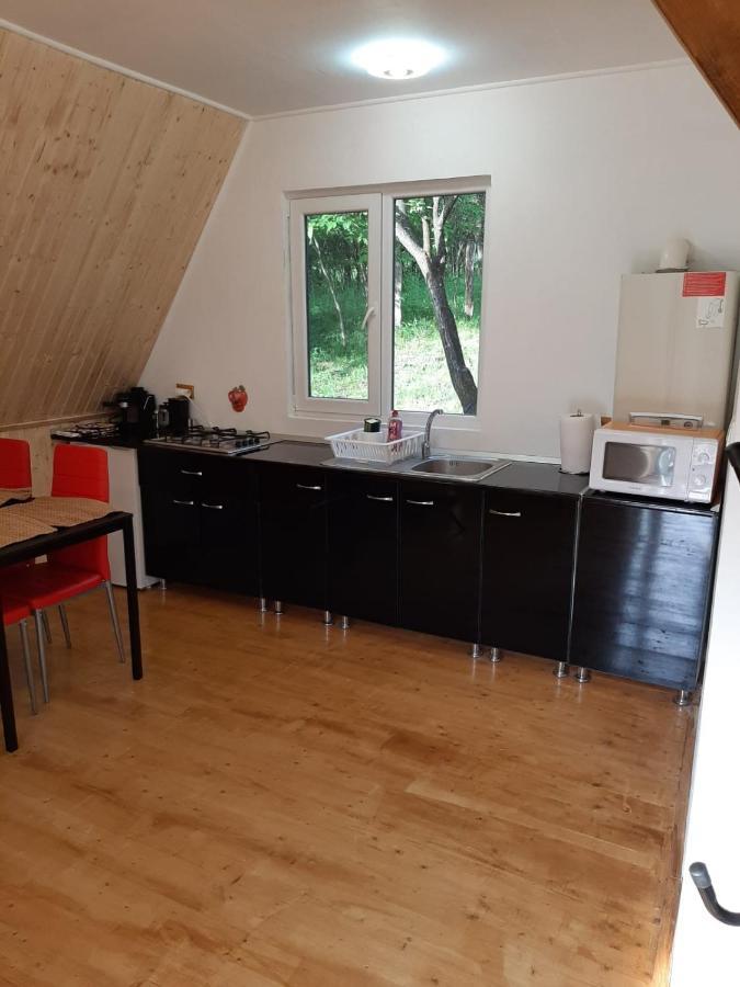 Cabana din livada Pucioasa Bagian luar foto